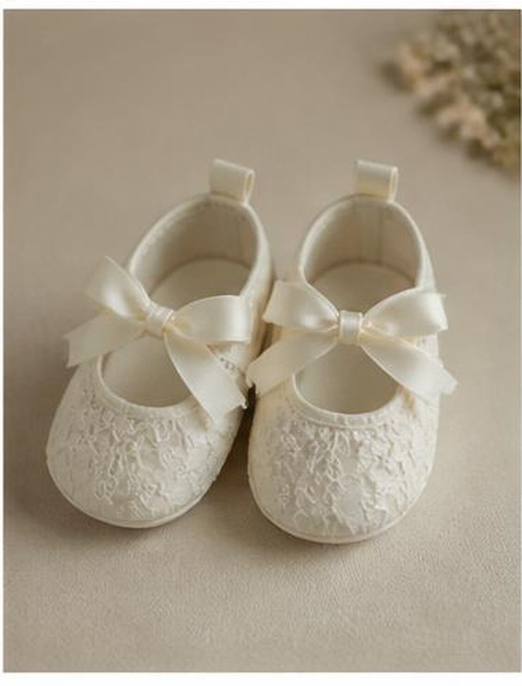 Baby lace shoes