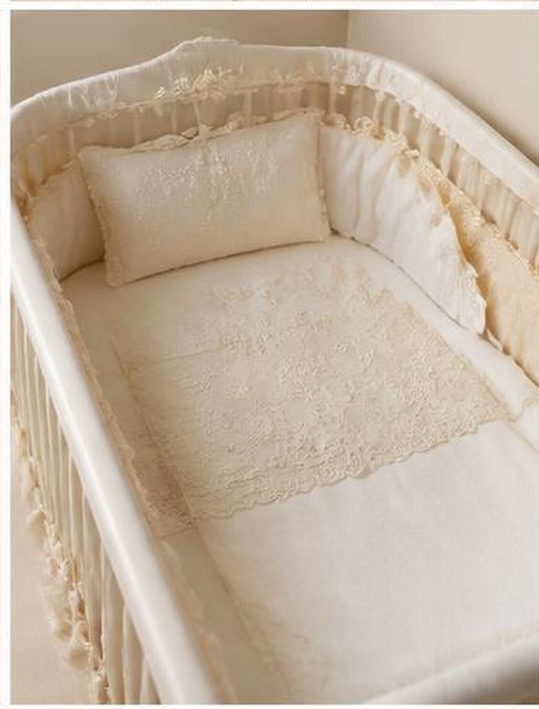 Newborn lace crib set