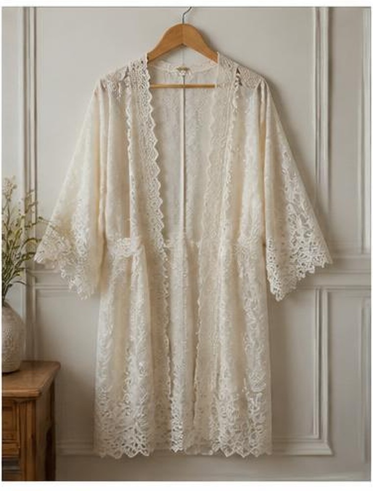 Mother lace kimono