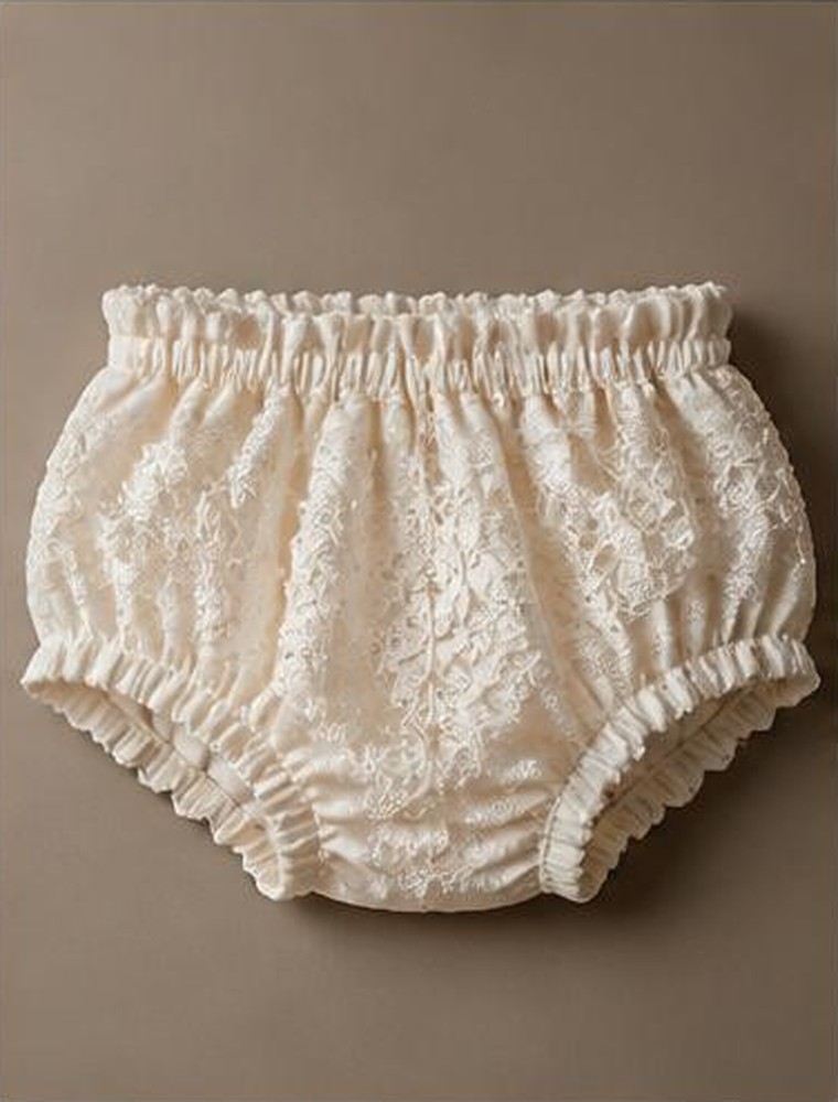 Newborn lace bloomers